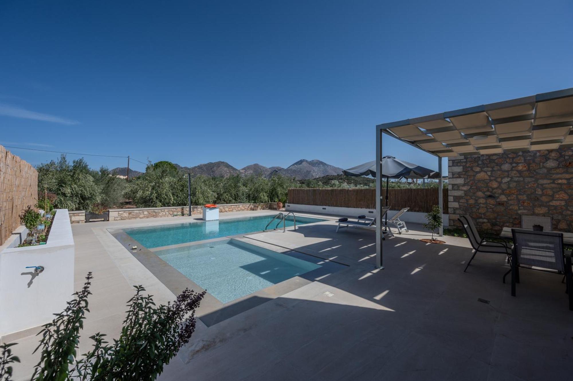 Villa Stone *
